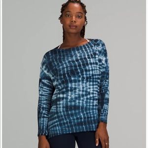 Lululemon L/S Shirt • Tie dye blue • Size 12 • NWT